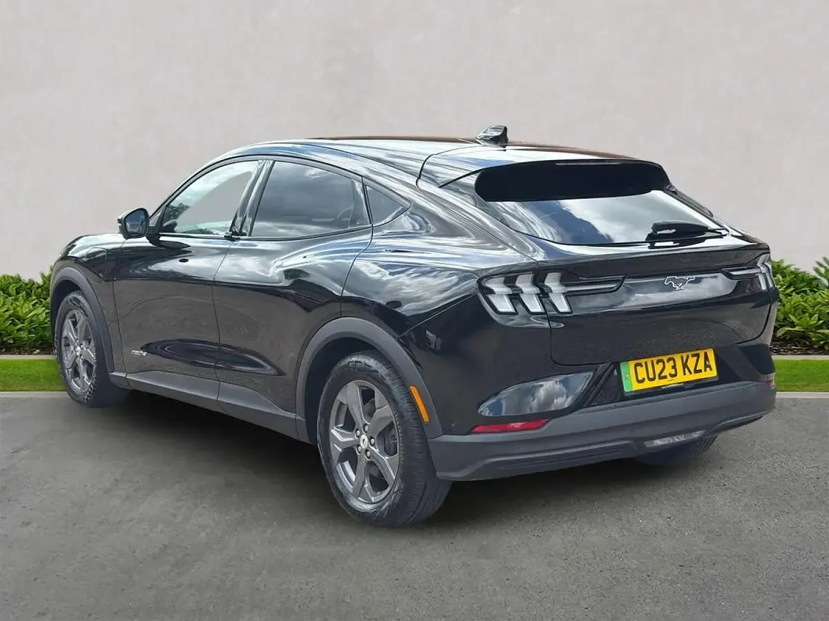 Used Ford Mustang Standard Range 269 HP (197 kW) 2023 Black Hatchback
