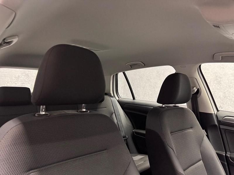 Second-hand VW Golf VII SE 150 CP (110 kW) 2017 Alb Hatchback