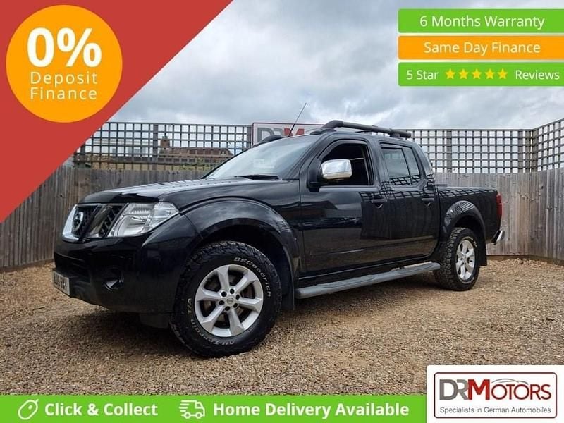 Black Used 2015 Nissan Navara Tekna Pickup | £8,840 (Fair price) - Image 1/4