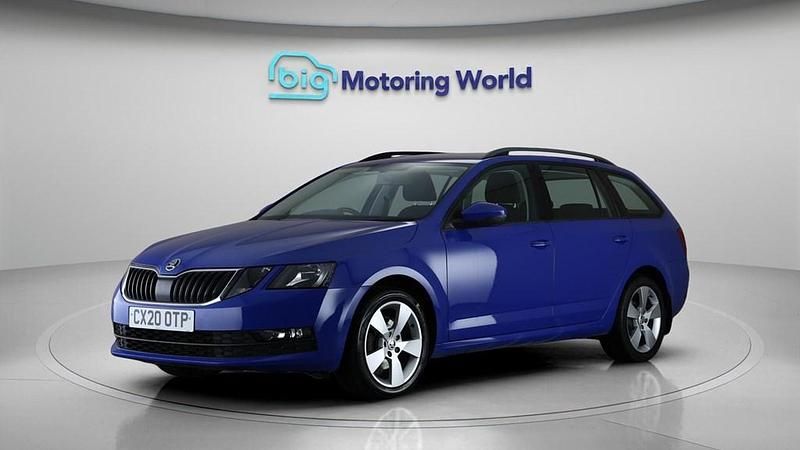 Used Skoda Octavia SE Drive 150 HP (110 kW) 2020 Blue Estate