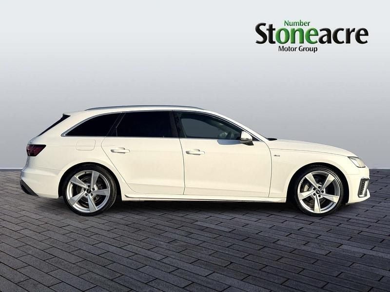 Used Audi A4 S-Line 200 HP (147 kW) 2023 White Estate