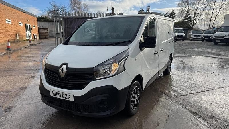 Used Renault Trafic Business 2019 White MPV