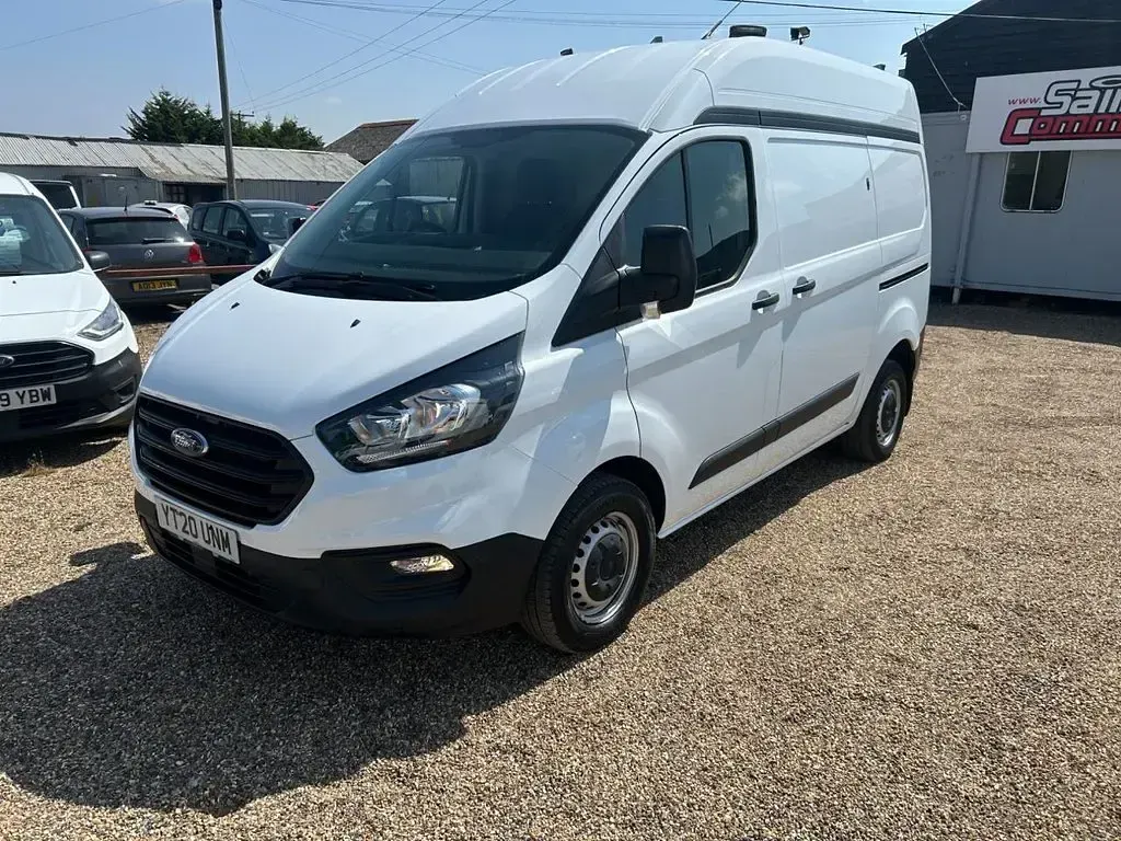 Used Ford Transit Custom 105 HP (77 kW) 2020 White Van
