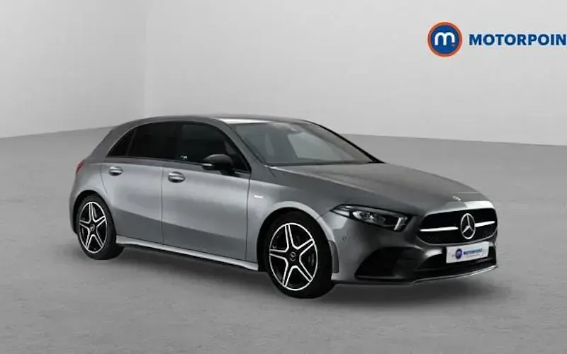Begagnad Mercedes A200 Executive 163 HK (119 kW) 2022 Halvkombi