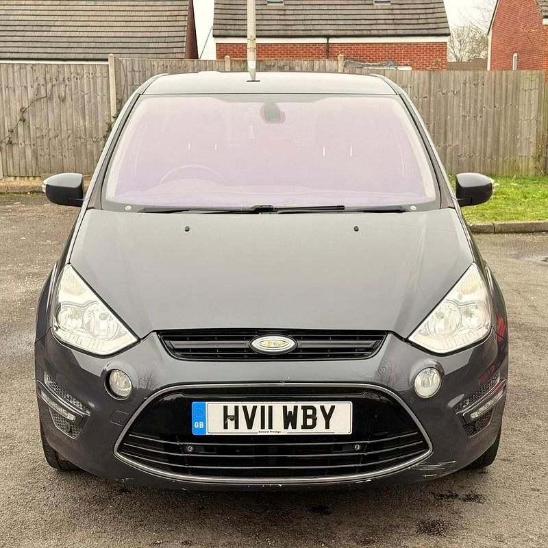 Used Ford S-MAX Titanium 140 HP (102 kW) 2011 Grey MPV