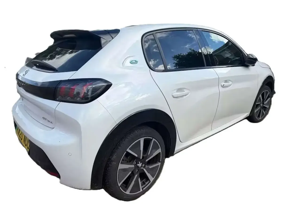 Used Peugeot e-208 GT-line 50 kW (68 HP) 2020 White Hatchback