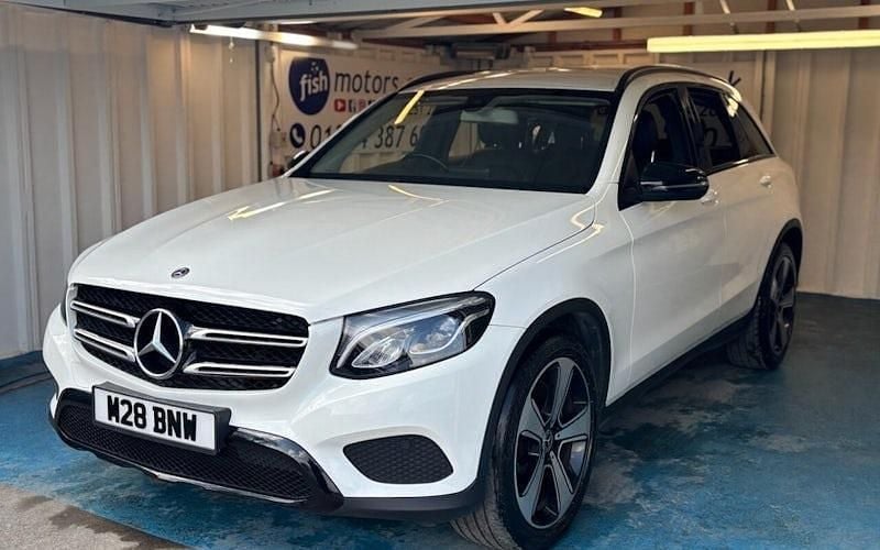 Used Mercedes GLC220 Urban 170 HP (125 kW) 2019 White SUV