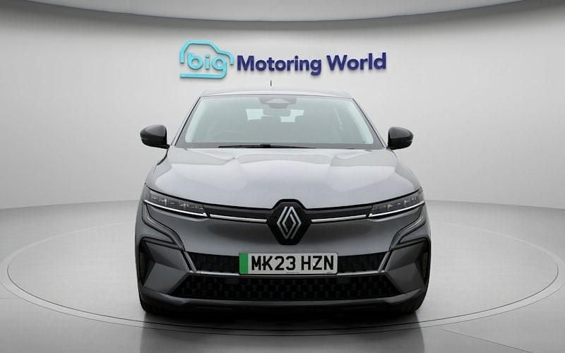 Used Renault Megane E-Tech Equilibre 161 kW (220 HP) 2023 Grey Hatchback