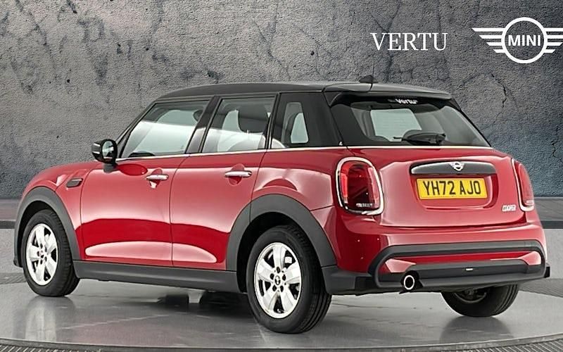 Used Mini Cooper Classic 136 HP (100 kW) 2022 Red Hatchback
