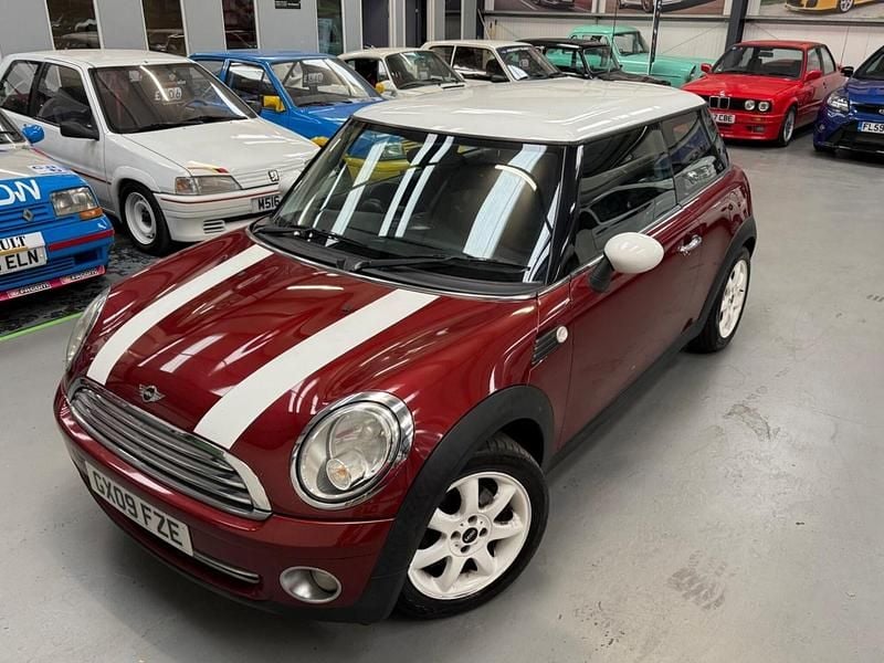 Red Used 2009 Mini Cooper Hatch Hatchback | £995 - Image 1/4