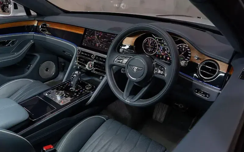 Used Bentley Flying Spur 544 HP (400 kW) 2022 Grey Sedan