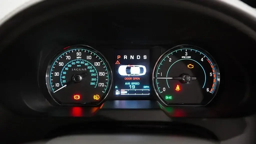 Used Jaguar XF Premium Luxury 275 HP (202 kW) 2012 Blue Sedan