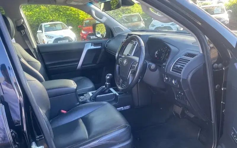 Used Toyota Land Cruiser 177 HP (130 kW) 2019 Black SUV