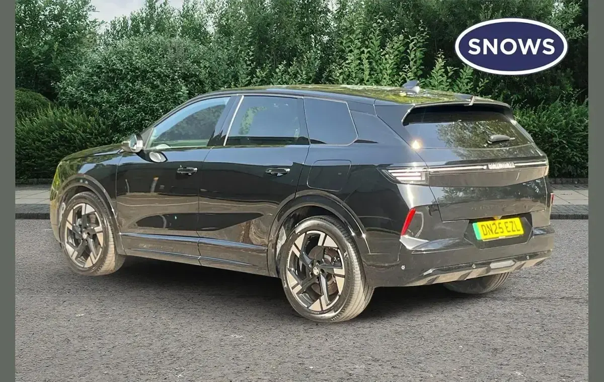 Used Vauxhall Grandland Ultimate 156 kW (213 HP) 2025 Black SUV