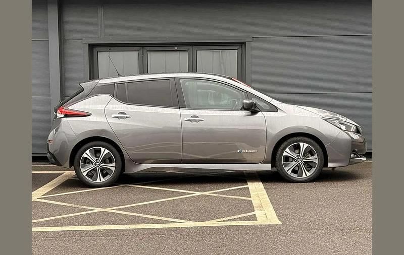 Used Nissan Leaf Tekna 110 kW (150 HP) 2019 Grey Hatchback