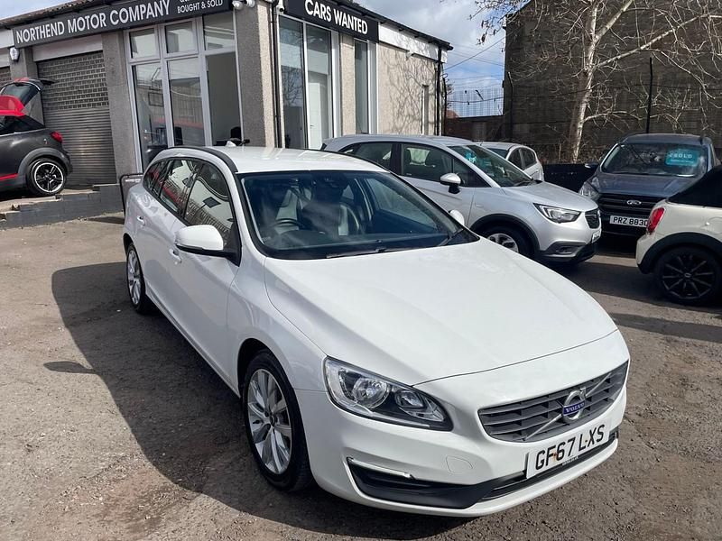 Used Volvo V60 Business Edition 190 HP (139 kW) 2017 White Estate