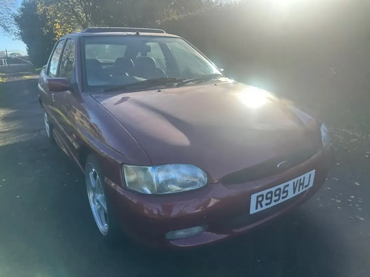 Used Ford Escort 115 HP (84 kW) 1997 Red Hatchback