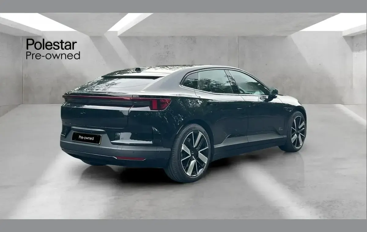 New Polestar 4 Plus 400 kW (544 HP) 2026 Black SUV