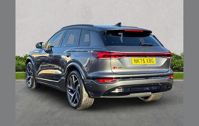 Used Audi SQ6 e-tron Comfort 359 kW (489 HP) 2026 Grey SUV