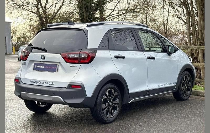 Used Honda Jazz Advance 120 HP (88 kW) 2025 White Hatchback