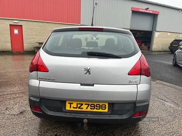 Second-hand Peugeot 3008 Access 112 CP (82 kW) 2012 Argintiu Break