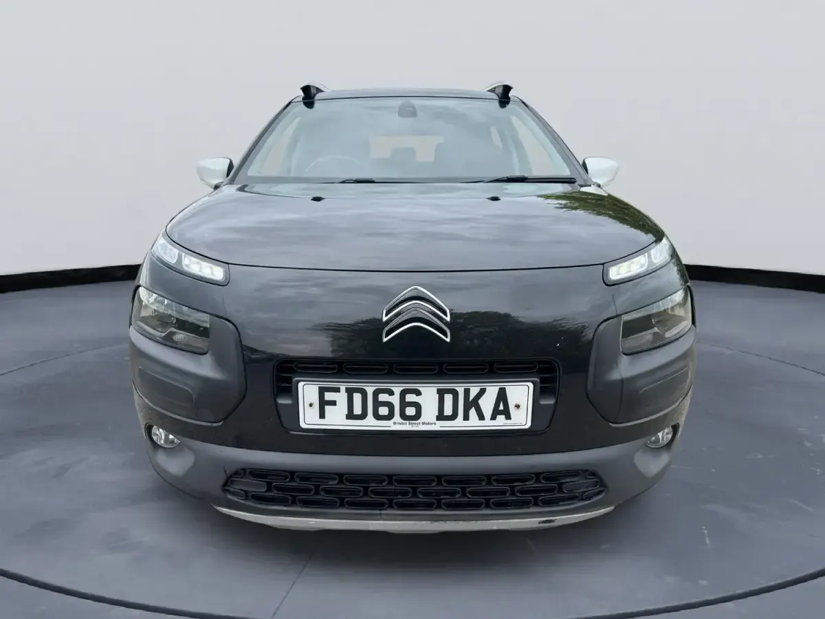 Używany Citroën C4 Cactus Rip Curl 2016 Czarny Hatchback
