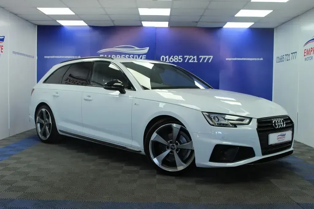 Used Audi A4 Black Edition 150 HP (110 kW) 2019 White Estate