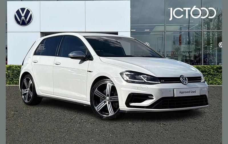 White Used 2018 VW Golf VII R Hatchback | £18,172 (Fair price) - Image 1/4