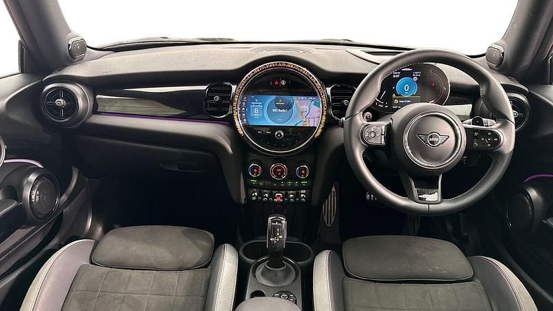 Used Mini John Cooper Works Hatch 228 HP (167 kW) 2023 White Hatchback