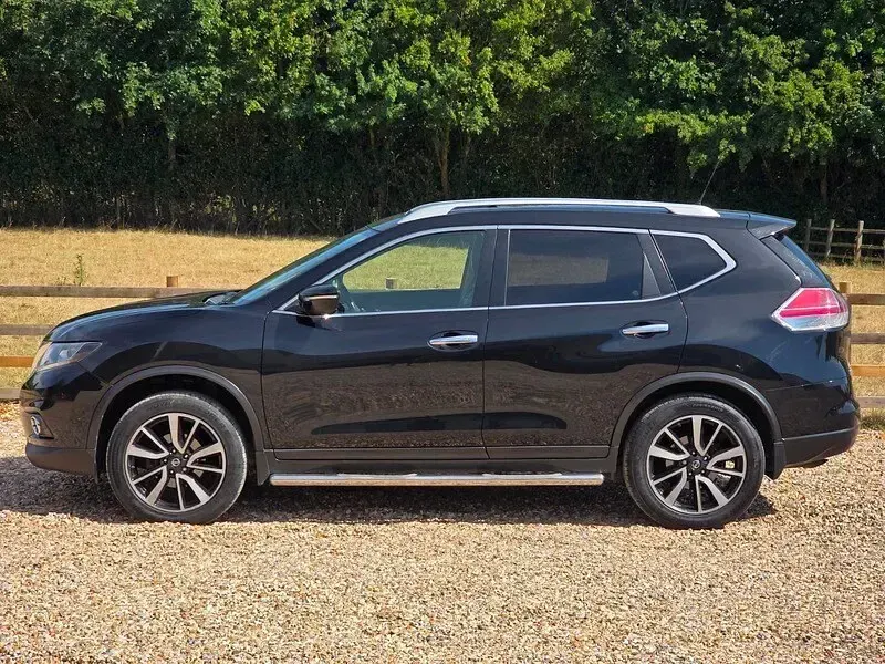 Used Nissan X-Trail Tekna 130 HP (95 kW) 2015 Black SUV