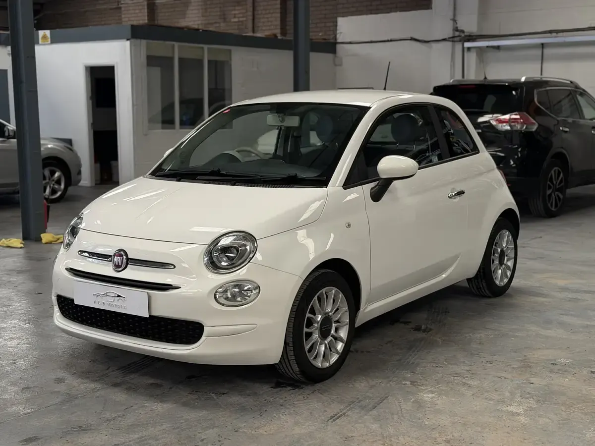Used Fiat 500 Pop Star 69 HP (50 kW) 2016 White Hatchback