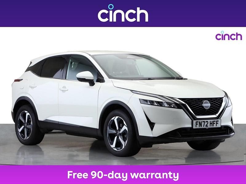 White Used 2022 Nissan Qashqai N-Connecta SUV | £15,399 (Fair price) - Image 1/3