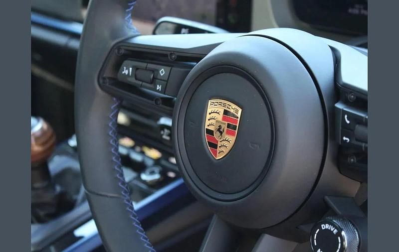 Used Porsche 911 389 HP (286 kW) 2025 Black Coupe