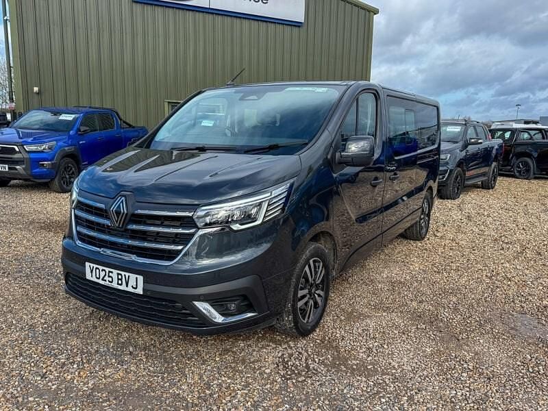 Used Renault Trafic 2025 Grey MPV