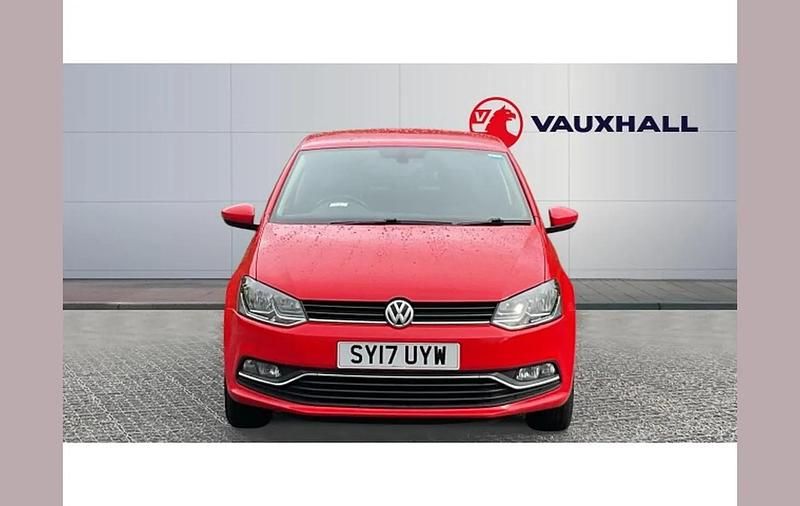 Used VW Polo Edition 90 HP (66 kW) 2017 Red Hatchback