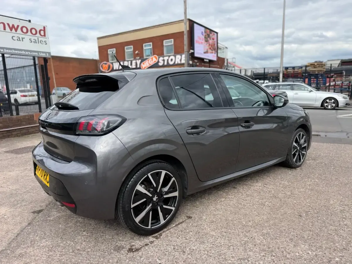 Second-hand Peugeot 208 Allure 75 CP (55 kW) 2020 Gri Hatchback