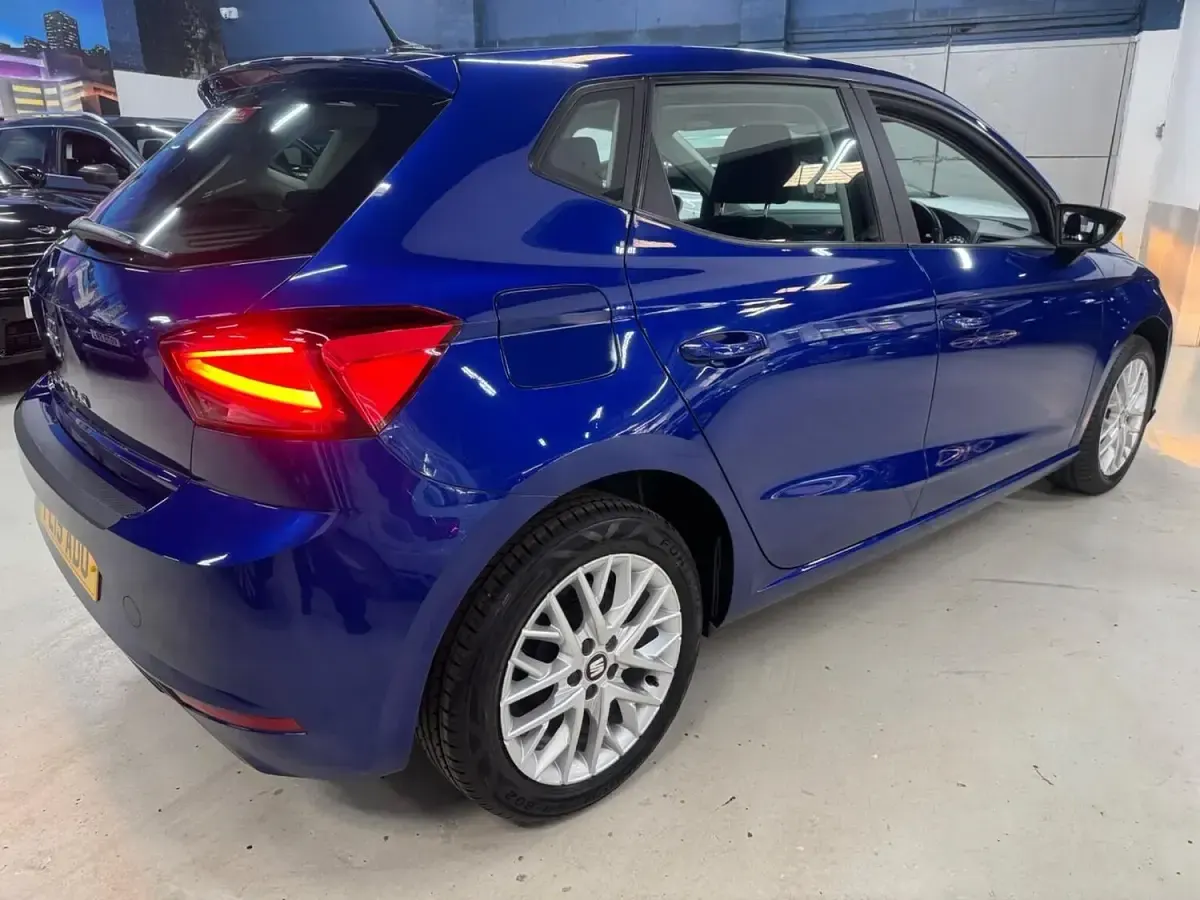 Used Seat Ibiza SE Technology 95 HP (69 kW) 2019 Blue Hatchback