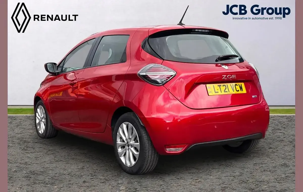 Used Renault Zoe Iconic 100 kW (136 HP) 2021 Red Hatchback