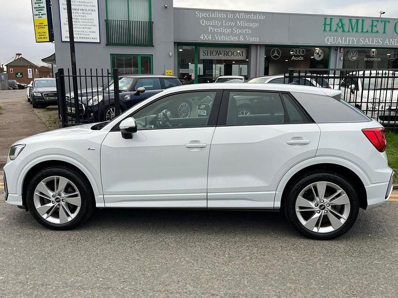 Begagnad Audi Q2 S-Line 150 HK (110 kW) 2021 Vit SUV