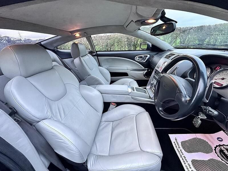 Used Aston Martin Vanquish 466 HP (342 kW) 2003 Black Coupe