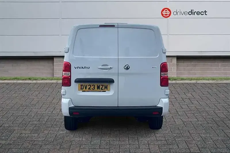 Used Vauxhall Vivaro S 100 HP (73 kW) 2023 White MPV