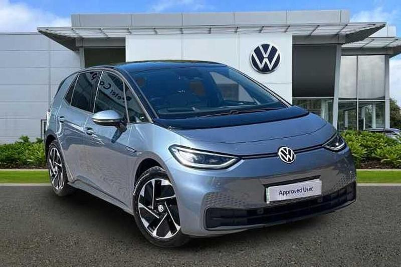 Blue Used 2021 VW ID.3 Pro Performance Hatchback | £14,991 (Super price) - Image 1/4