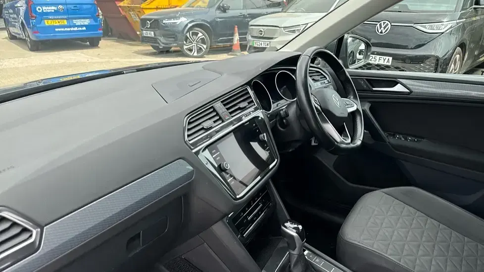 Used VW Tiguan Life 150 HP (110 kW) 2022 Dolphin grey metallic SUV