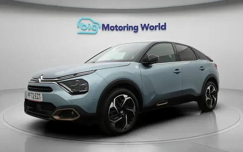 Begagnad Citroën C4 PureTech 131 HK (96 kW) 2023 Blå SUV