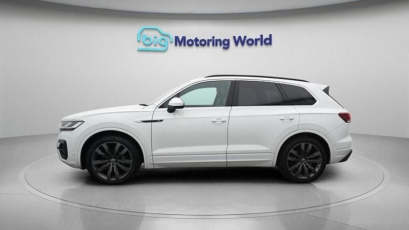 Used VW Touareg R-line 286 HP (210 kW) 2023 White SUV