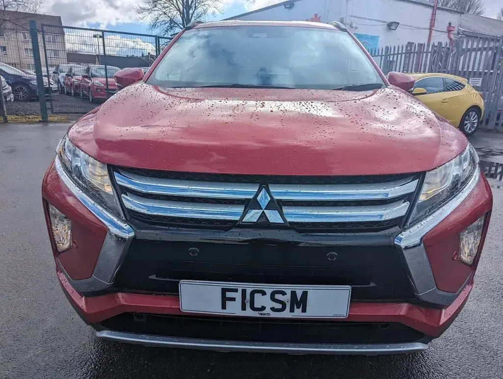 Used Mitsubishi Eclipse 161 HP (118 kW) 2018 Red Hatchback