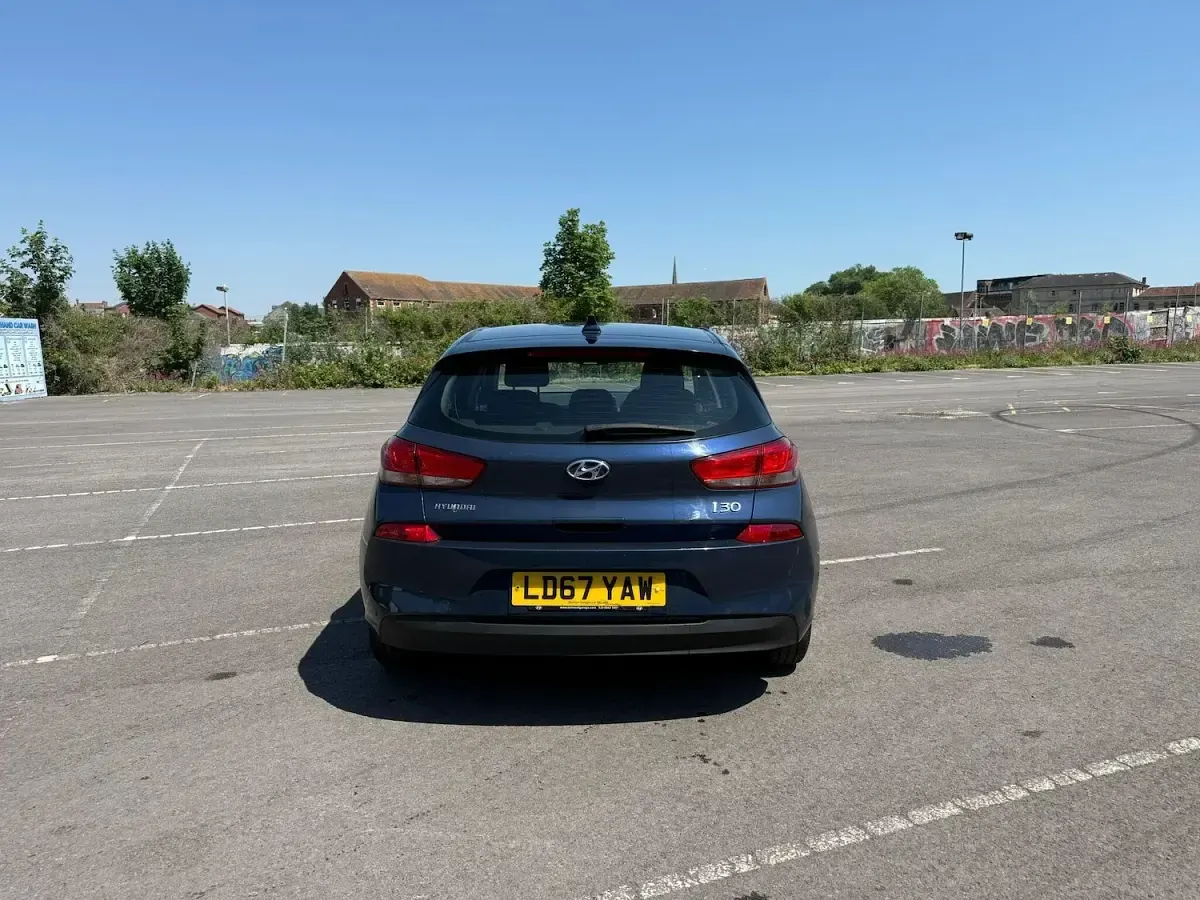 Used Hyundai i30 2017 Blue Hatchback