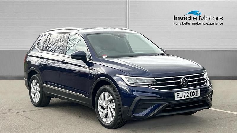 Used VW Tiguan Life 150 HP (110 kW) 2023 Blue SUV