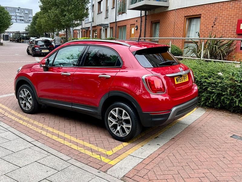 Used Fiat 500X Cross 140 HP (102 kW) 2015 Red SUV