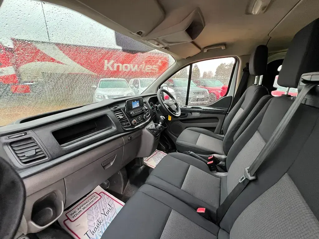 Used Ford Transit Custom 130 HP (95 kW) 2020 White Van